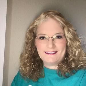 Meet your Posher, Pam